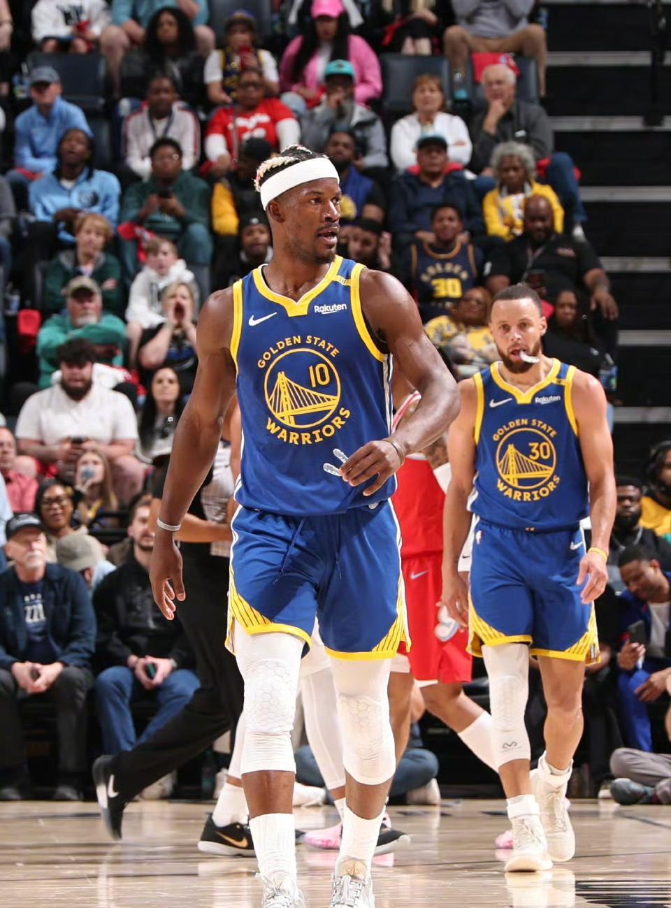 FPX观众热烈欢呼！，库里迎来三赛季出色发挥比赛高潮迭起的简单介绍-九游娱乐