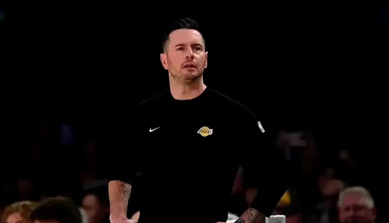 湖人击败老对手凯尔特人，晋级之路一路高歌的简单介绍-九游娱乐