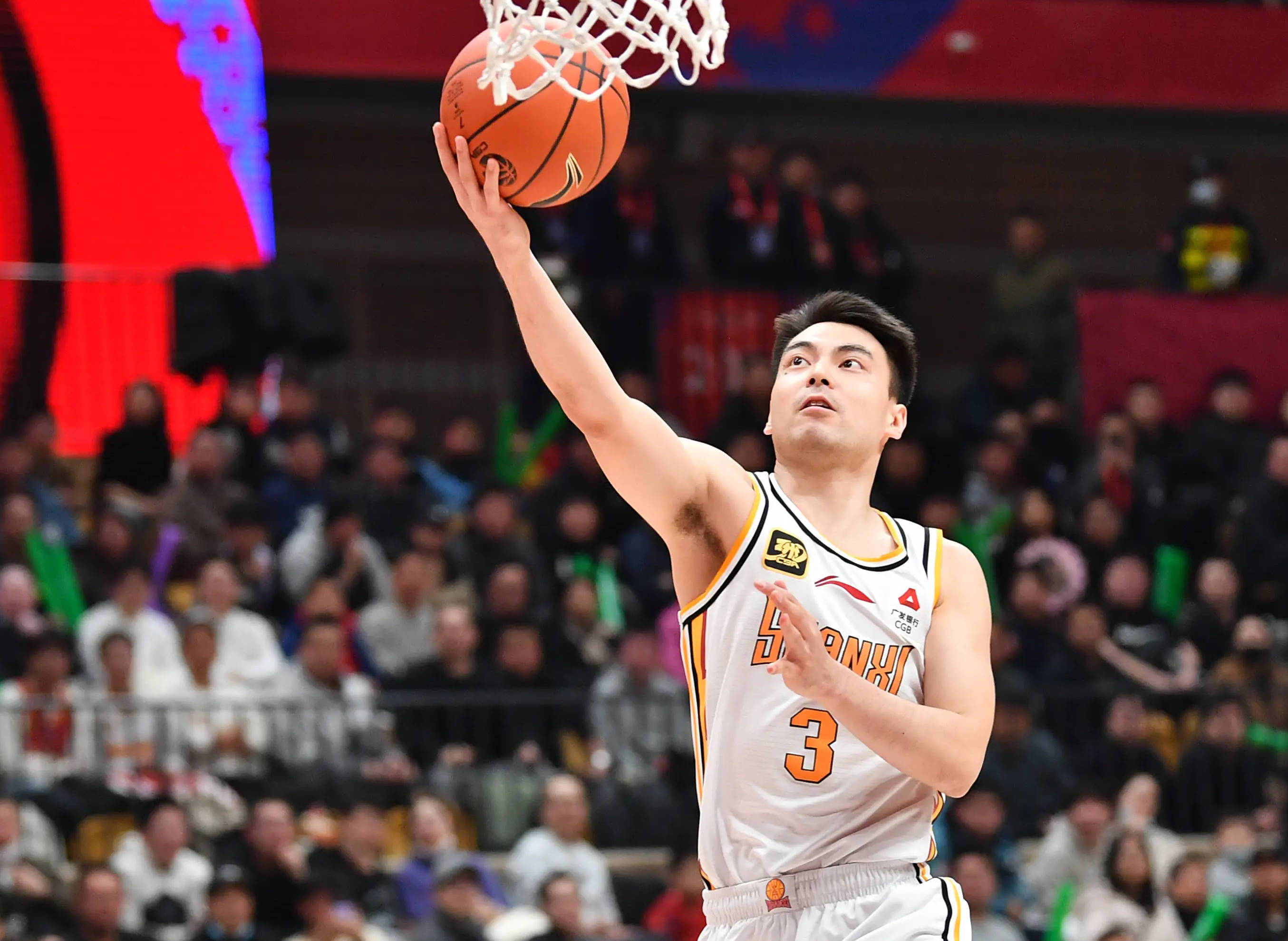 拜仁慕尼黑迎CBA常规赛关键赛，国际比赛日伤情更新，态度坚定，控场能力受关注的简单介绍